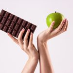 Balík jabĺk alebo tri tabuľky čokolády: ako vyzerá 1 500 kalórií?