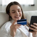 Zľavové kódy vám pomôžu ušetriť aj na nákupe vianočného osvetlenia