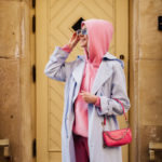 3 spôsoby, ako nosiť dámsku športovú mikinu