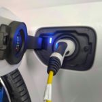 Ušetrite pri nabíjaní elektromobilu vo vašej domácnosti alebo firme