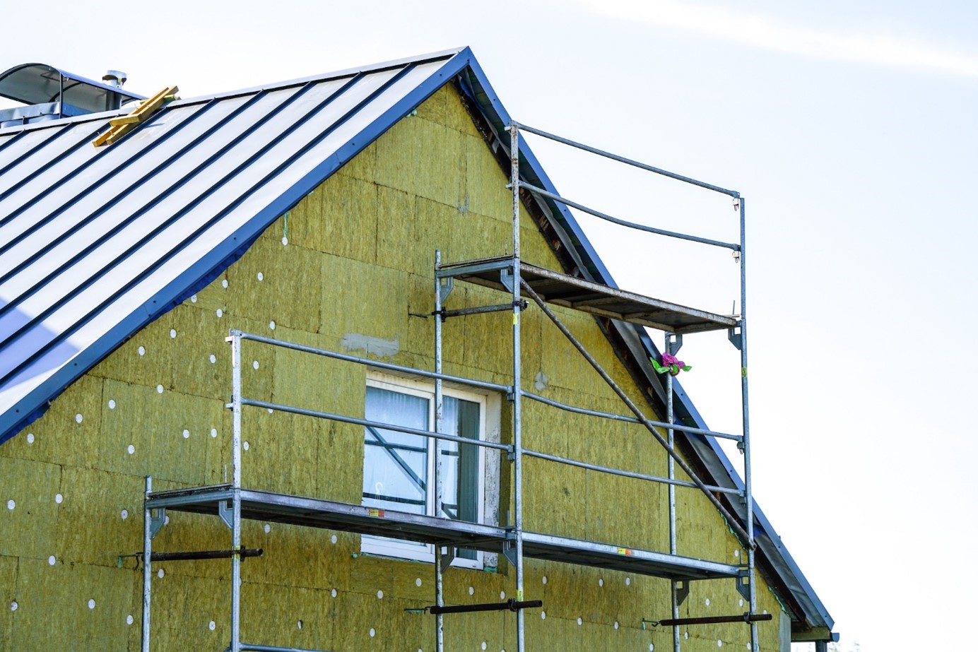 Čo sú PIR panely, ich chemické zloženie a prečo sú obľúbené pre tepelné izolácie?