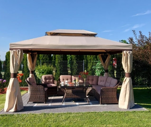 Záhradné pavilóny: Štýlové a funkčné zázemie pre váš vonkajší priestor